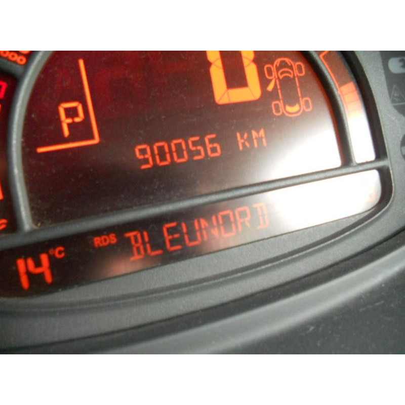 Trappe d'essence RENAULT MODUS Photo n°14