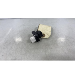 Interrupteur de leve vitre avant droit PEUGEOT 2008 1