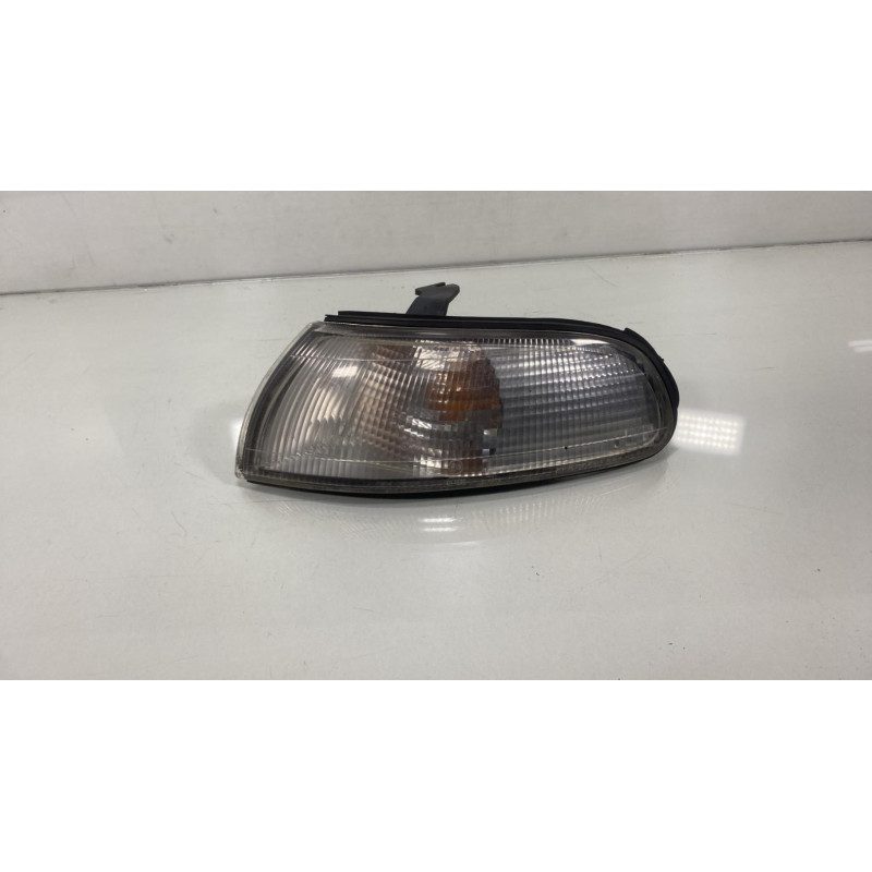 Optique avant secondaire gauche (feux)(clignotant) MAZDA 626 3 Photo n°1