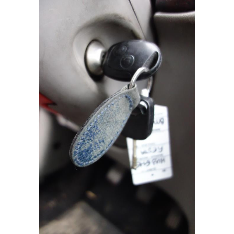Trappe d'essence FORD FIESTA 4 Photo n°10