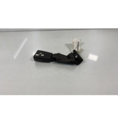 Attache ceinture arriere droit FIAT 500 2