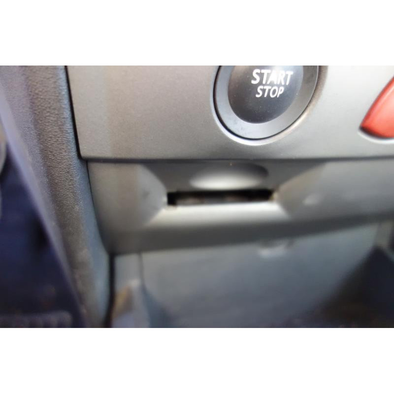 Trappe d'essence RENAULT MEGANE 2 Photo n°13