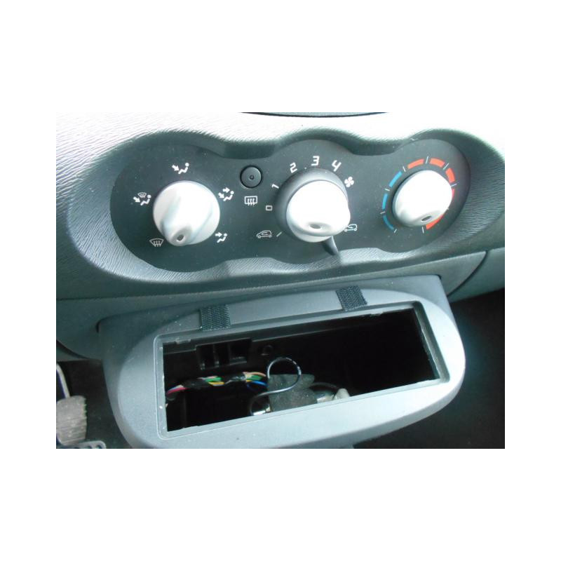 Malle/Hayon arriere RENAULT TWINGO 2 Photo n°15