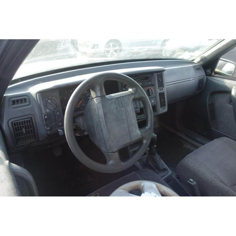 Pare choc arriere VOLVO 460 Photo n°11