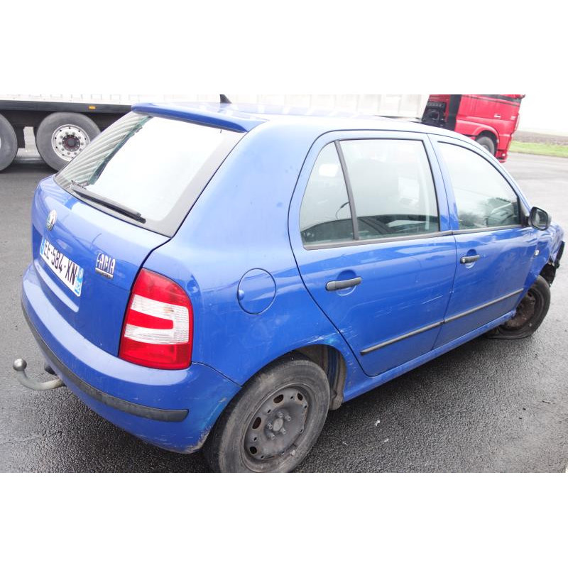 Malle/Hayon arriere SKODA FABIA 1 Photo n°5