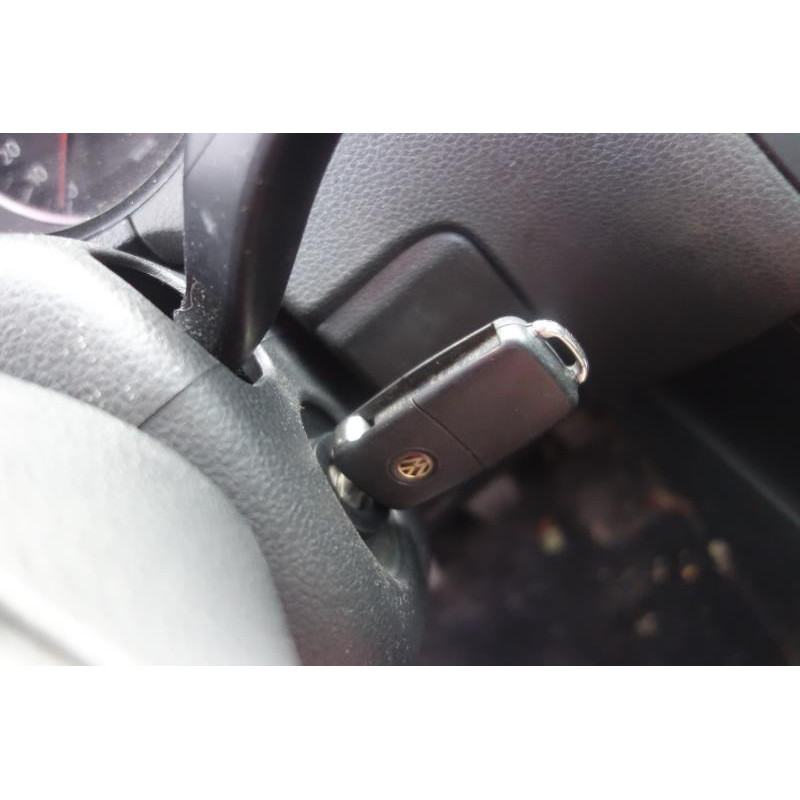 Bouton de warning VOLKSWAGEN POLO 5 Photo n°11