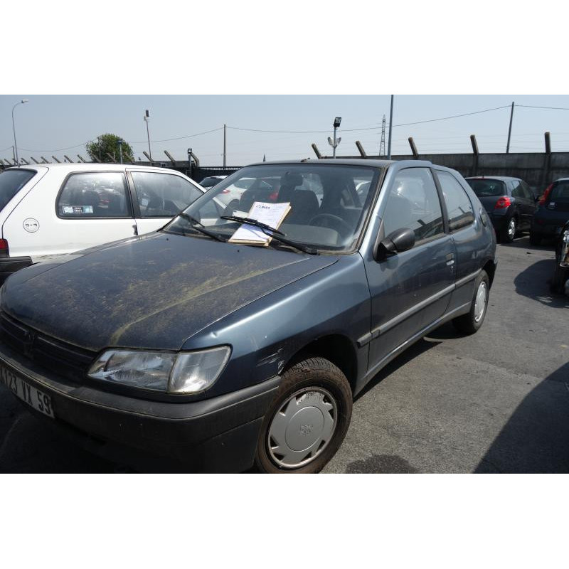 Pare choc avant PEUGEOT 306 Photo n°3