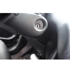 Serrure arriere gauche PEUGEOT 208 1