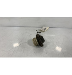 Bouchon de carburant NISSAN PRIMERA 4