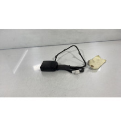 Attache ceinture avant gauche NISSAN PRIMERA 4