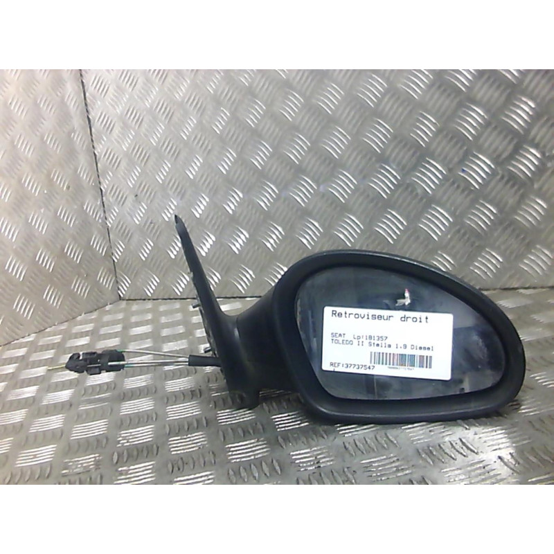 Retroviseur droit SEAT TOLEDO 2 Photo n°1
