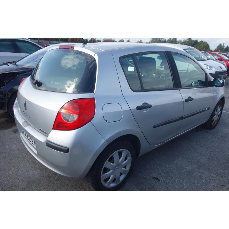 Renfort pare choc arriere (traverse) RENAULT CLIO 3 Photo n°4