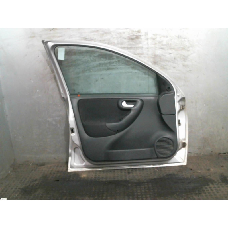 Porte avant gauche OPEL CORSA C Photo n°2