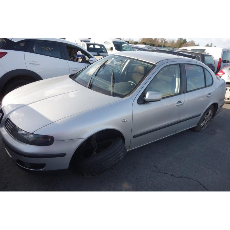 Anti brouillard droit (feux) SEAT TOLEDO 2 Photo n°4