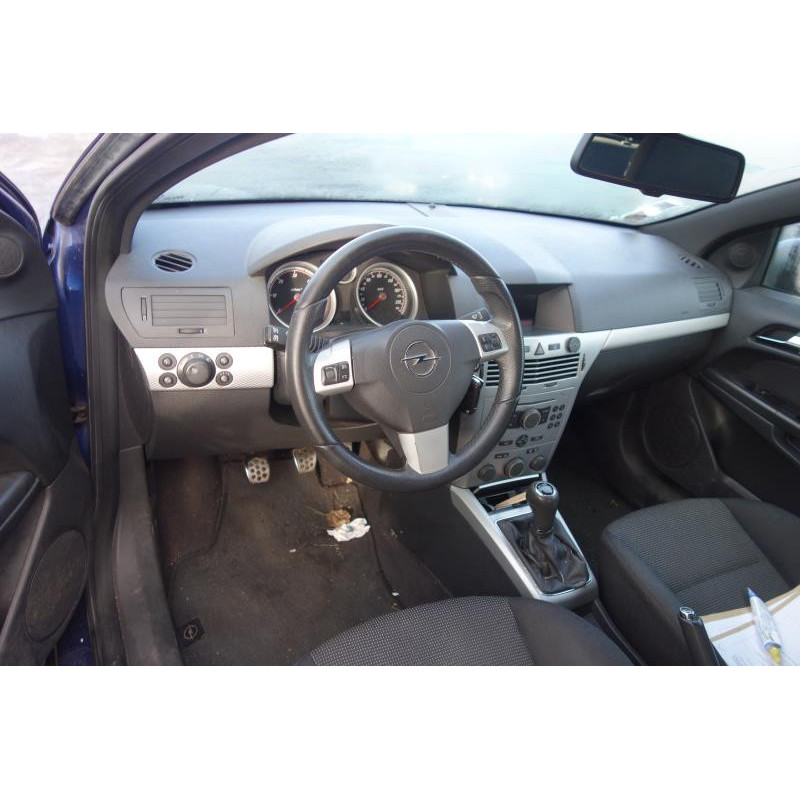 Malle/Hayon arriere OPEL ASTRA H Photo n°7