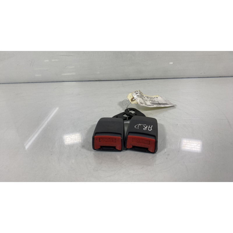 Attache ceinture arriere droit RENAULT ESPACE 3 Photo n°1