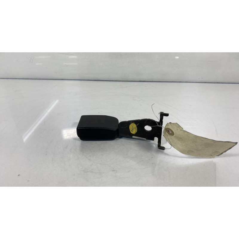 Attache ceinture arriere droit RENAULT MEGANE 2 Photo n°2
