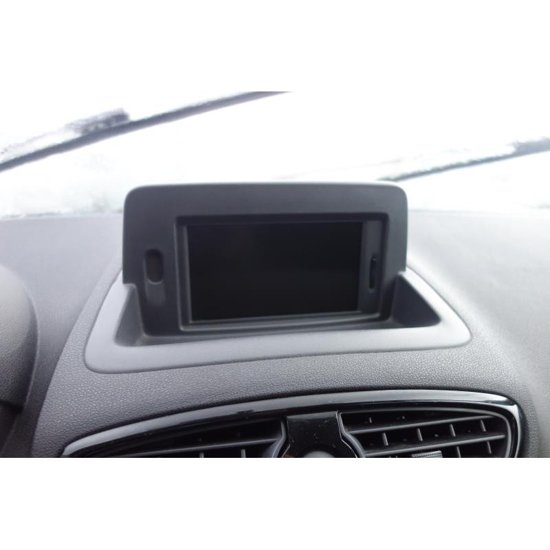 Ecran GPS RENAULT CLIO 3 Photo n°11