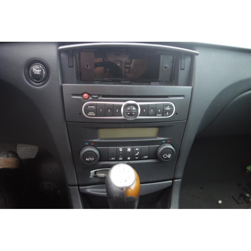 Pretensionneur de ceinture arriere gauche RENAULT LAGUNA 2 Photo n°9