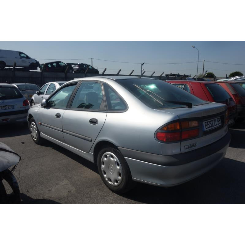 Ceinture arriere droit RENAULT LAGUNA 1 Photo n°7