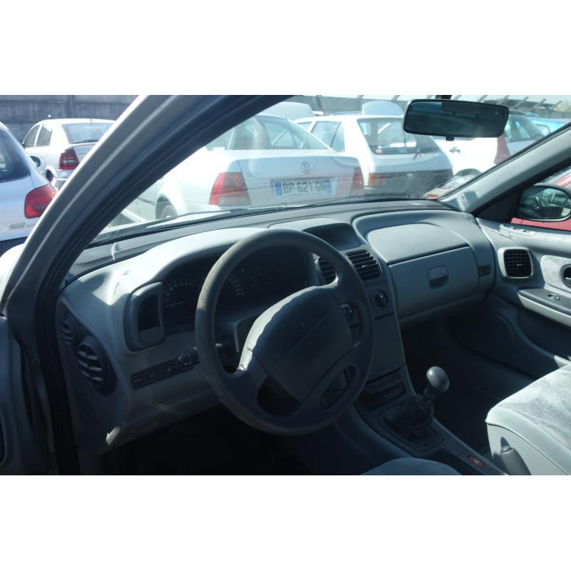 Ceinture arriere droit RENAULT LAGUNA 1 Photo n°8
