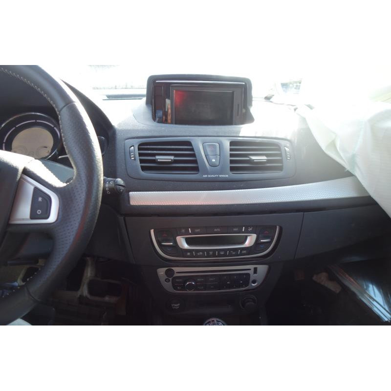 Ceinture arriere droit RENAULT MEGANE 3 Photo n°9