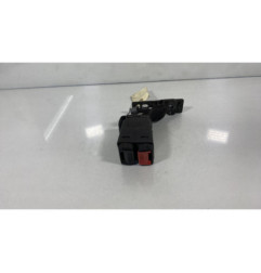 Attache ceinture arriere gauche RENAULT SAFRANE Photo n°1