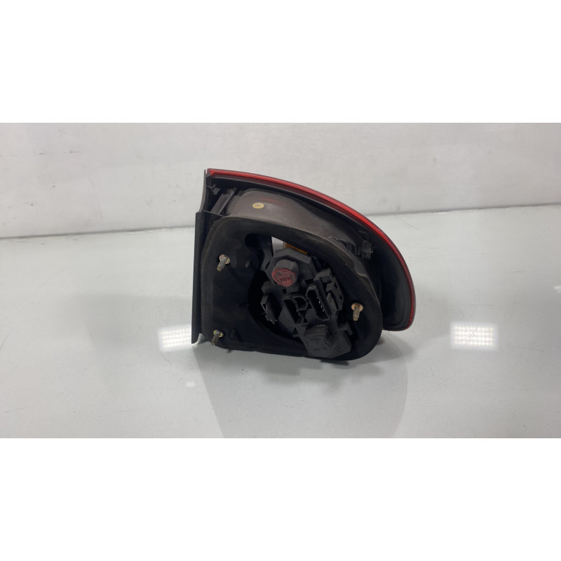 Feu arriere principal gauche (feux) SEAT TOLEDO 2 Photo n°2