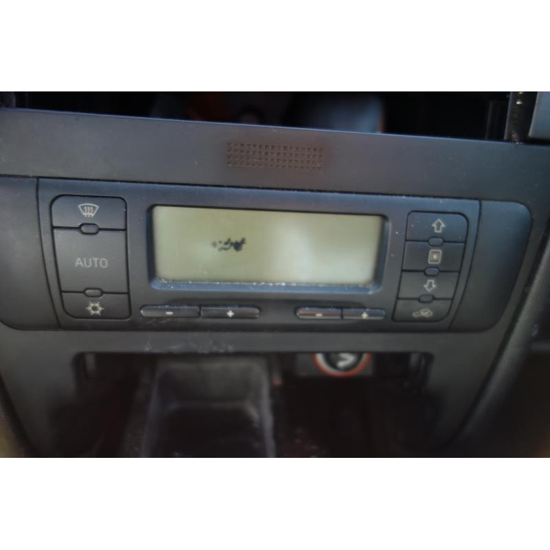 Malle/Hayon arriere SEAT TOLEDO 2 Photo n°8