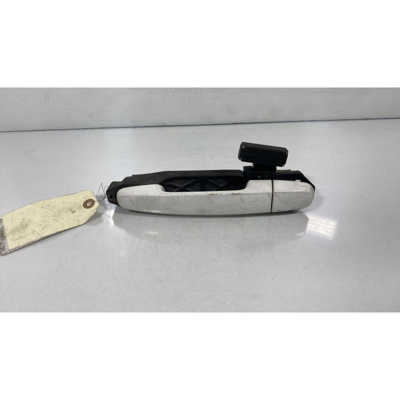 Poignee porte arriere gauche TOYOTA RAV4 3 Photo n°1