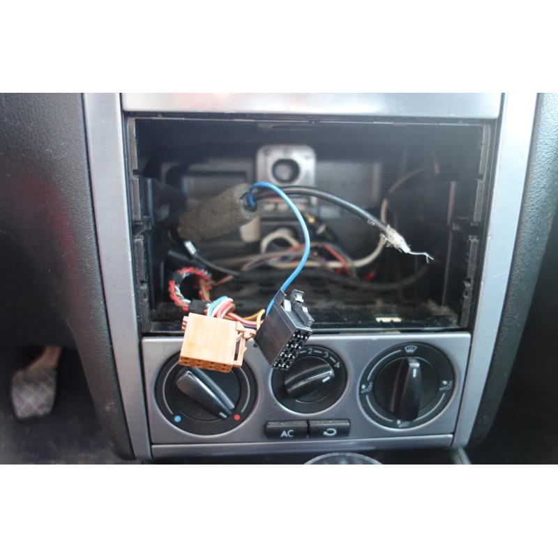 Porte arriere gauche VOLKSWAGEN GOLF 4 Photo n°9