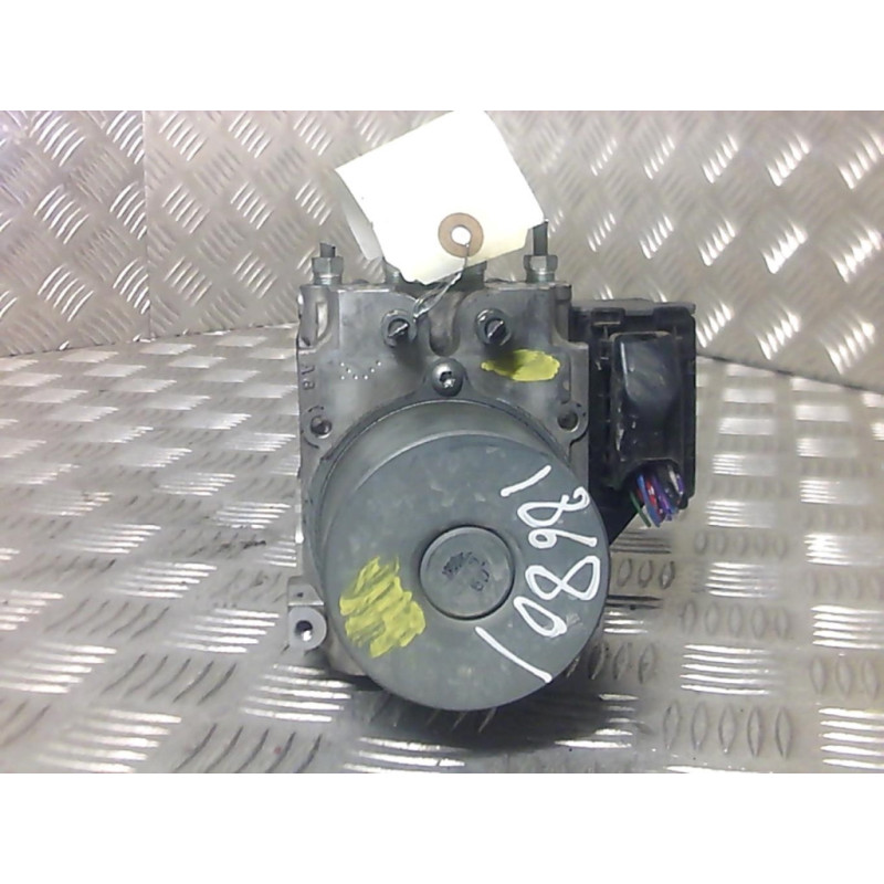 Bloc ABS (freins anti-blocage) TOYOTA RAV4 3 Photo n°2