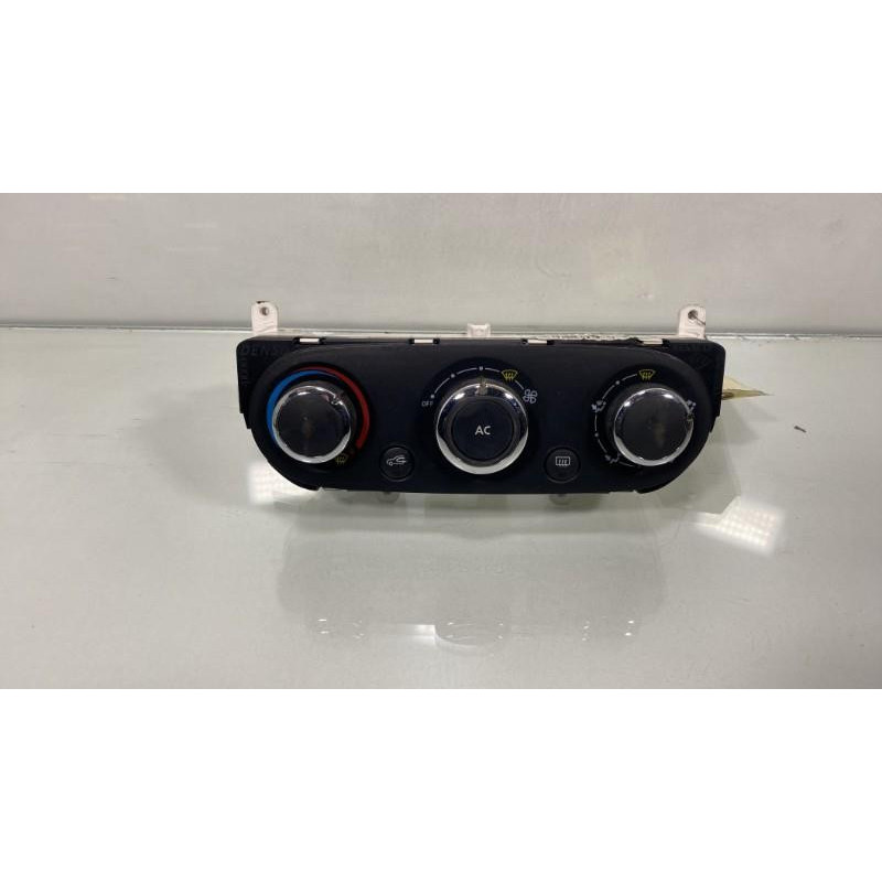 Commande chauffage RENAULT CLIO 4 Photo n°1
