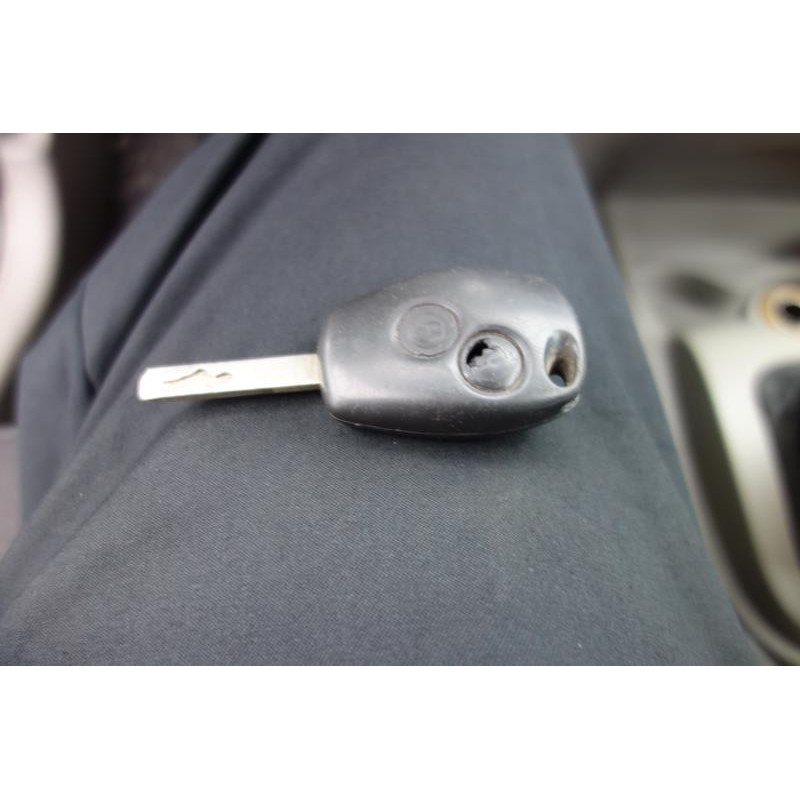 Pompe à carburant RENAULT TWINGO 2 Photo n°10