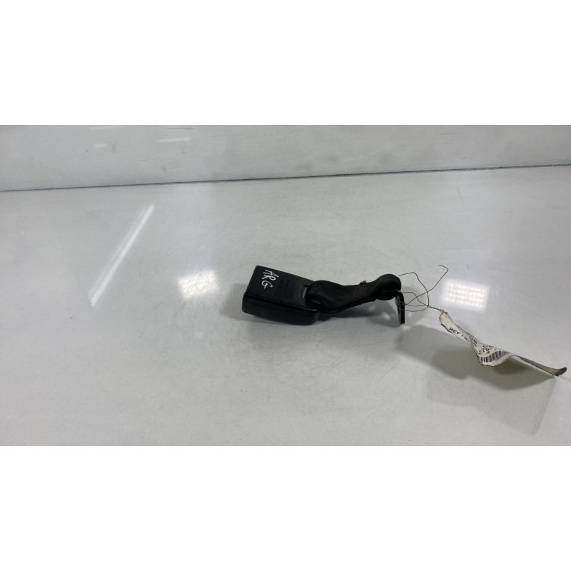 Attache ceinture arriere gauche RENAULT CLIO 1 Photo n°2