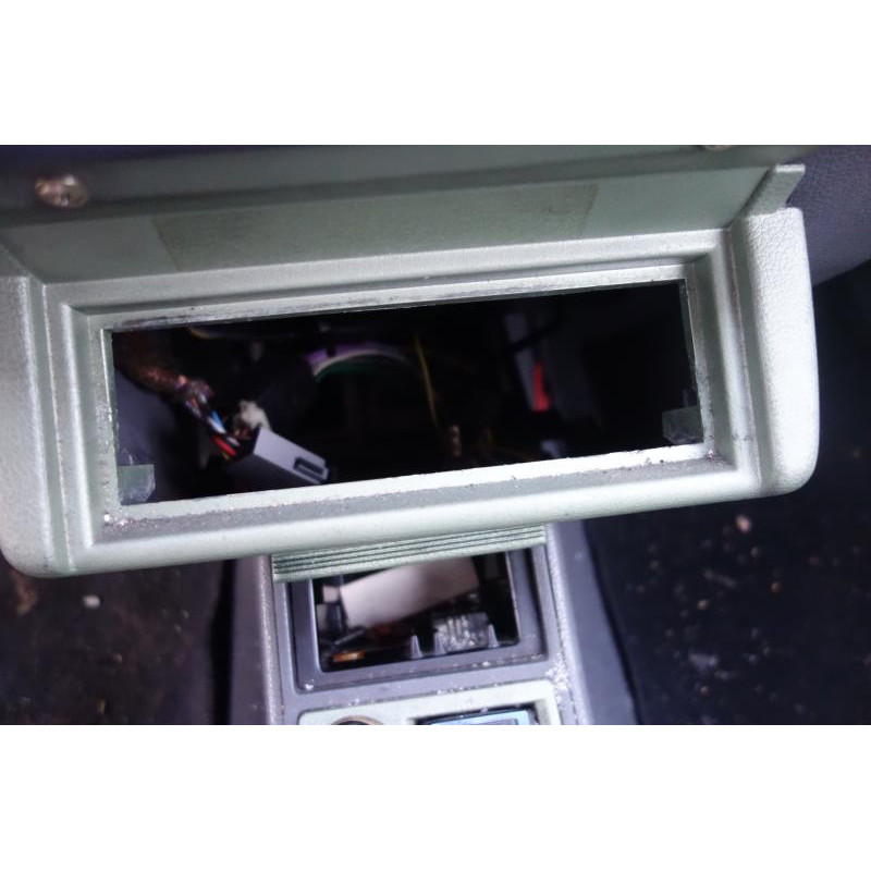 Ceinture arriere gauche RENAULT CLIO 1 Photo n°9