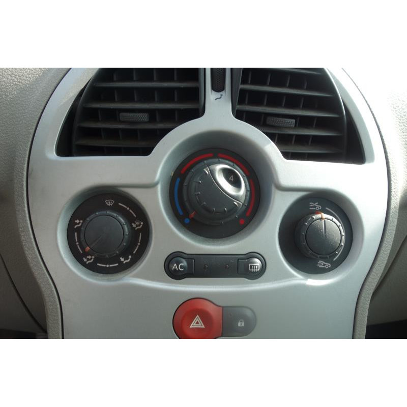 Capot RENAULT MODUS Photo n°9