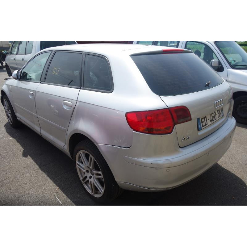 Porte avant droit AUDI A3 2 Photo n°8