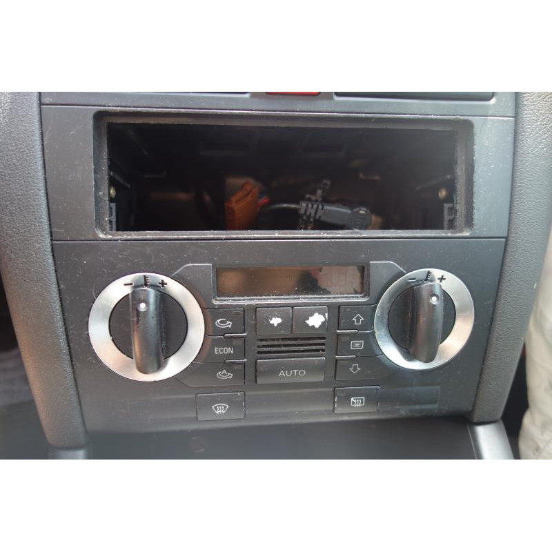 Porte avant droit AUDI A3 2 Photo n°10