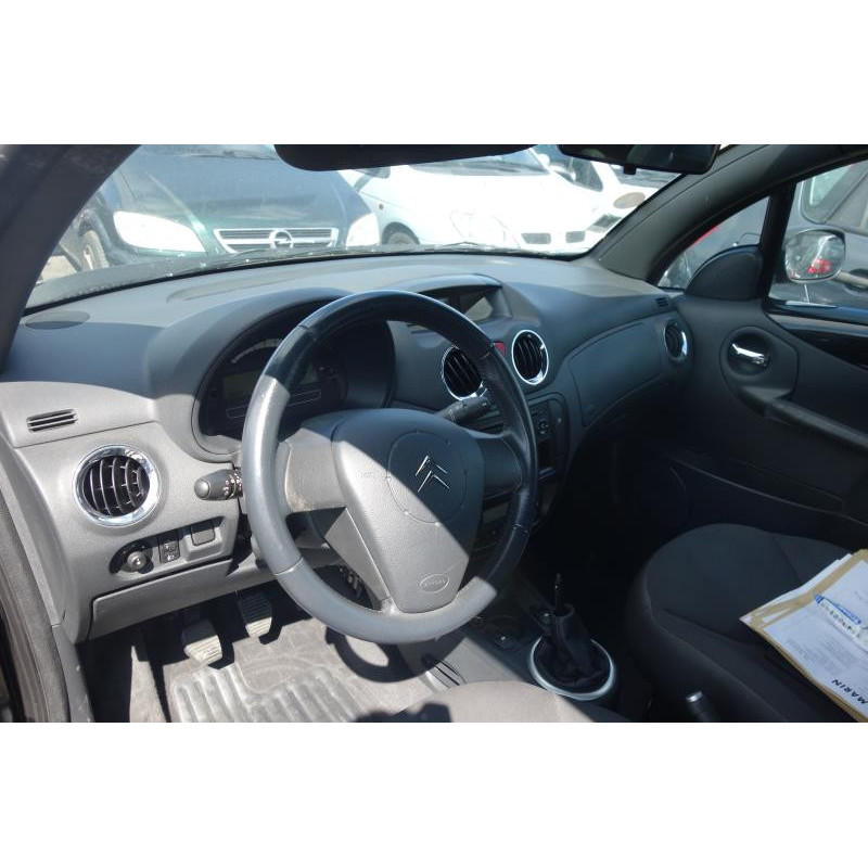 Malle/Hayon arriere CITROEN C3 PLURIEL Photo n°6