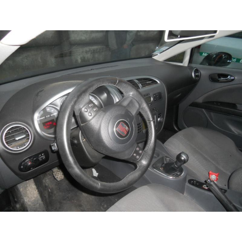 Retroviseur droit SEAT LEON 2 Photo n°8