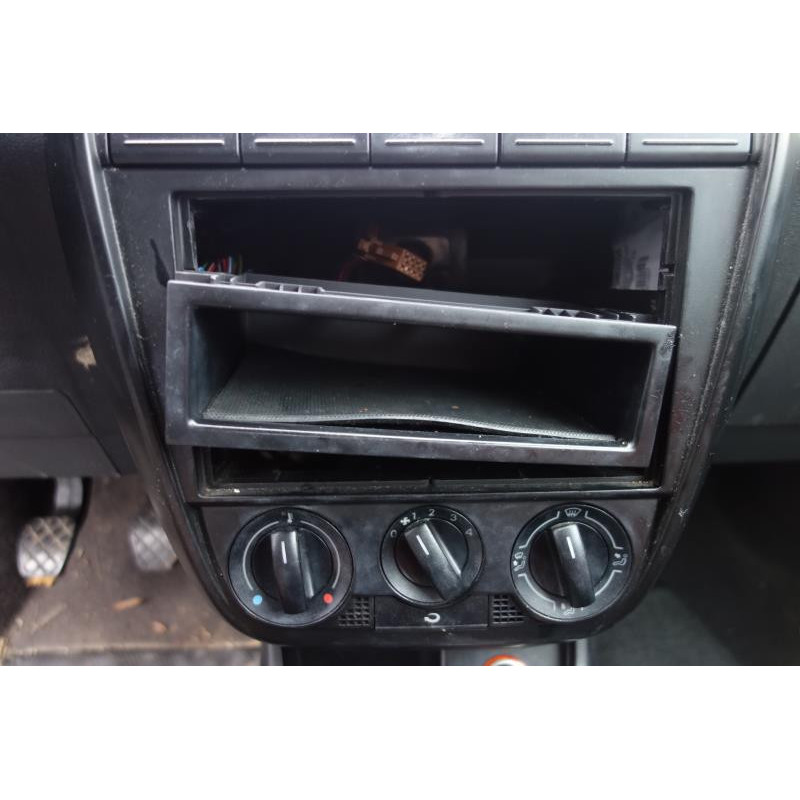 Renfort pare choc arriere (traverse) VOLKSWAGEN FOX Photo n°8