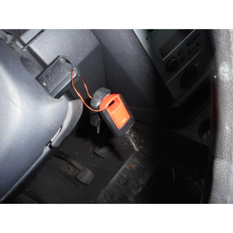Boite a gants OPEL MERIVA A Photo n°8