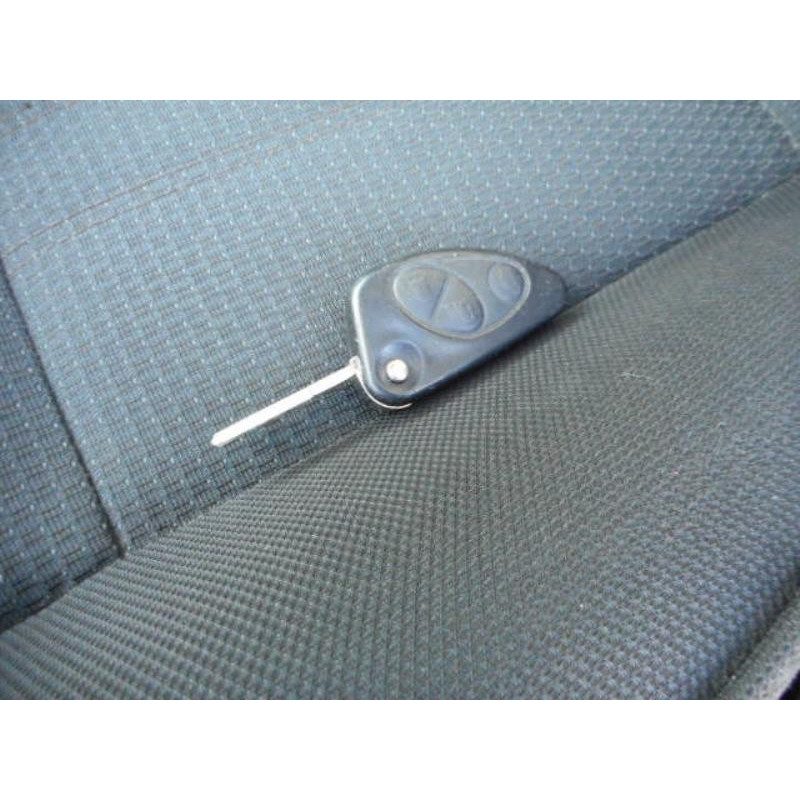 Retroviseur gauche ALFA ROMEO 147 Photo n°12