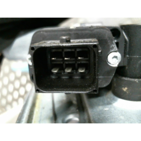 Leve vitre electrique avant droit OPEL CORSA D Photo n°1