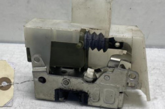 Serrure avant droit RENAULT MEGANE 1