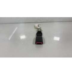 Attache ceinture arriere droit PEUGEOT 107 Photo n°1