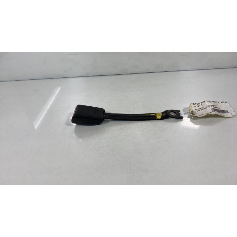 Attache ceinture avant droit PEUGEOT 107 Photo n°2