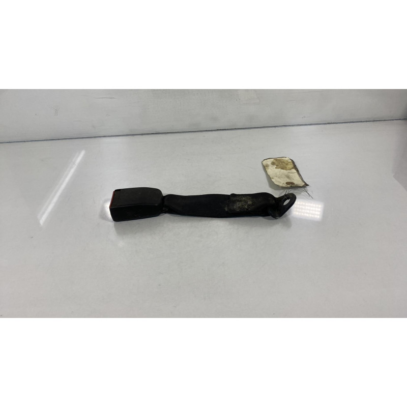 Attache ceinture arriere gauche PEUGEOT 306 Photo n°2