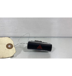 Bouton de warning FORD MONDEO 3 Photo n°1